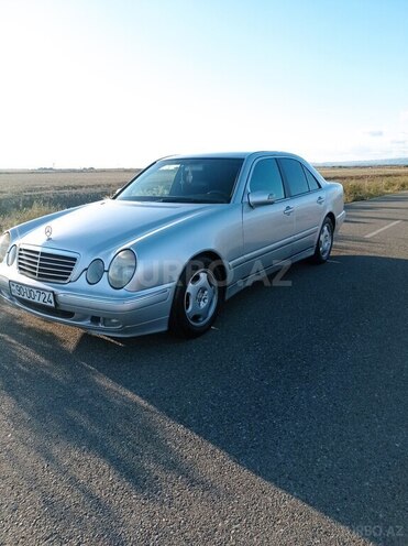 Mercedes E 240 2000, 342,000 km - 2.4 l - Kürdəmir