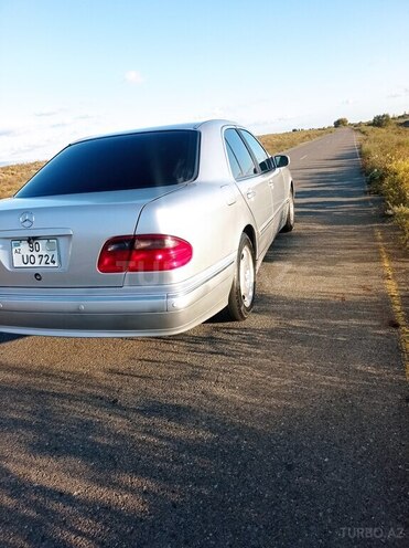 Mercedes E 240 2000, 342,000 km - 2.4 l - Kürdəmir