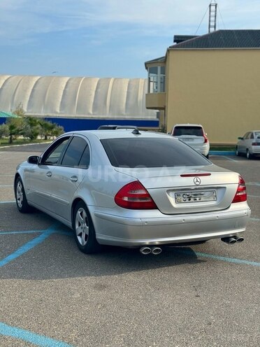 Mercedes E 240 2003, 240,000 km - 2.6 л - Bakı