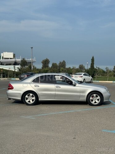 Mercedes E 240 2003, 240,000 km - 2.6 л - Bakı