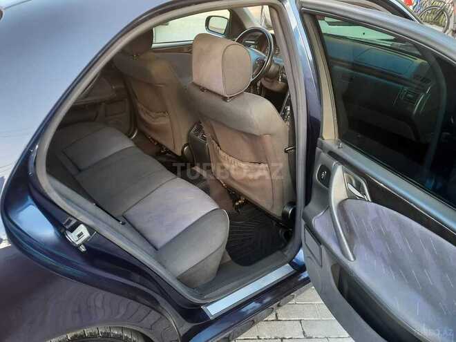 Mercedes E 200 1999, 273,000 km - 2.0 l - Lənkəran
