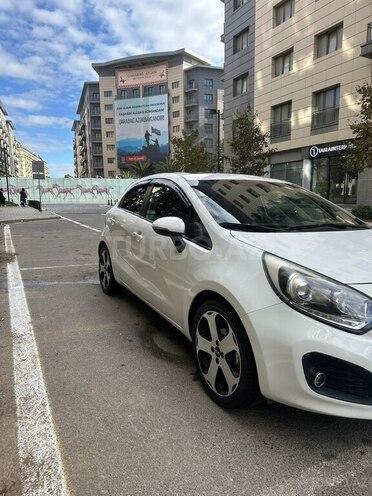 Kia Rio 2013, 230,000 km - 1.4 l - Bakı