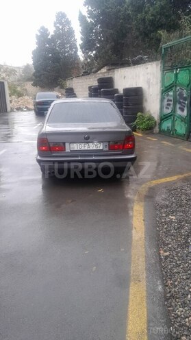 BMW 525 1991, 321,000 km - 2.5 l - Bakı