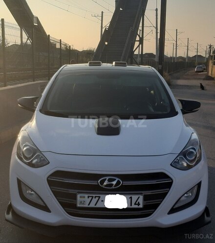 Hyundai i30 2015, 287,000 km - 1.6 l - Sumqayıt