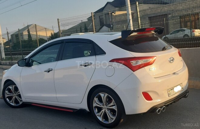 Hyundai i30 2015, 287,000 km - 1.6 l - Sumqayıt