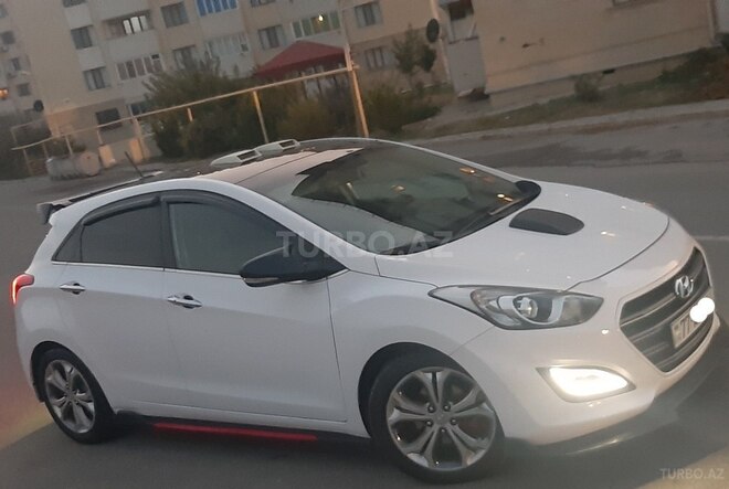 Hyundai i30 2015, 287,000 km - 1.6 l - Sumqayıt
