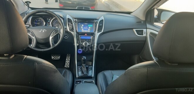 Hyundai i30 2015, 287,000 km - 1.6 l - Sumqayıt