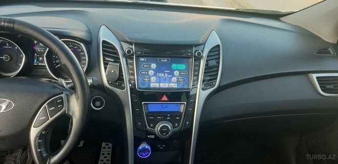 Hyundai i30 2015, 287,000 km - 1.6 l - Sumqayıt