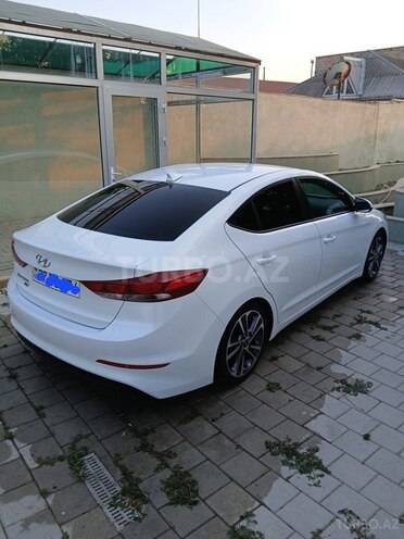 Hyundai Elantra 2017, 70,000 km - 2.0 l - Bakı