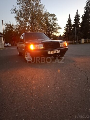 Mercedes 190 1991, 400,000 km - 1.8 l - Zaqatala