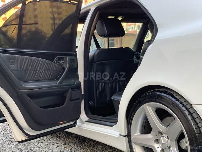 Mercedes E 320 2000, 270,619 km - 3.2 l - Bakı