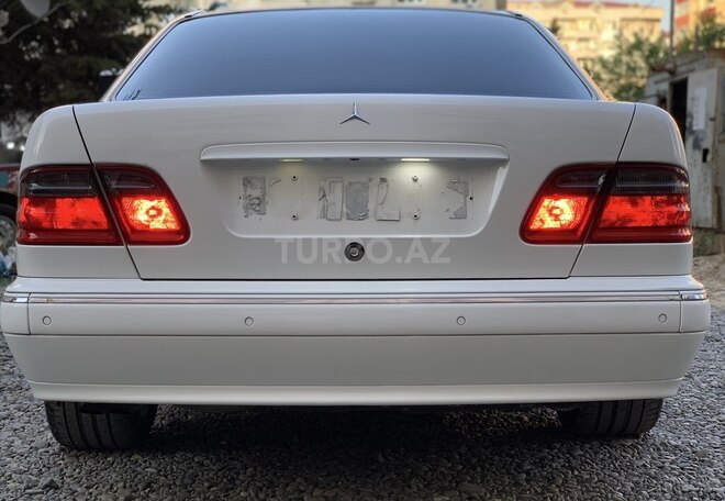 Mercedes E 320 2000, 270,619 km - 3.2 l - Bakı