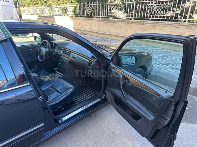 Mercedes E 220 d 1999, 395,000 km - 2.2 l - Bakı