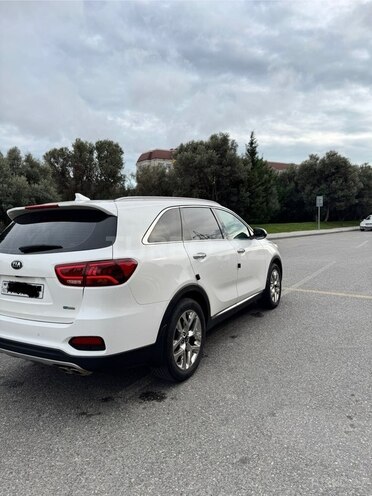 Kia Sorento-4