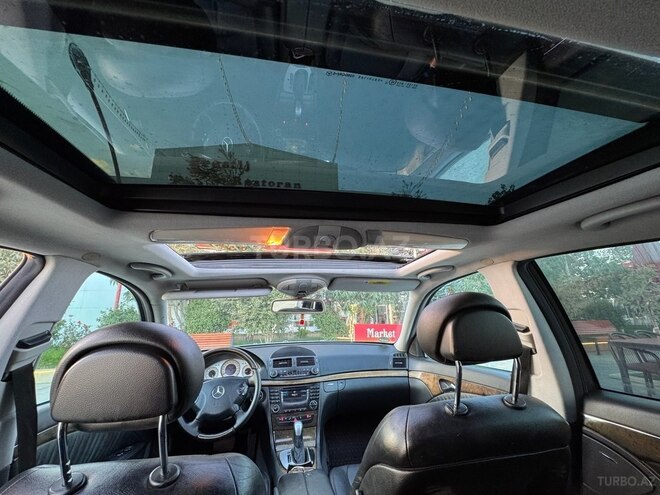 Mercedes E 240 2003, 258,646 km - 2.6 l - Salyan