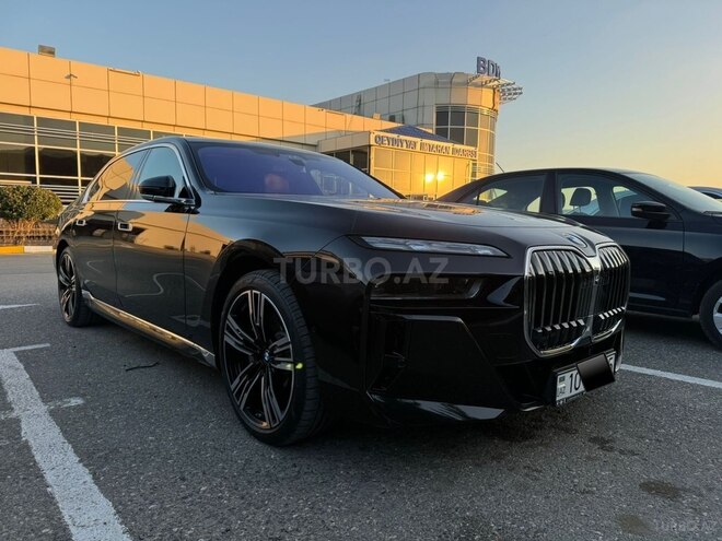 BMW 740 2023, 27,000 km - 3.0 l - Bakı