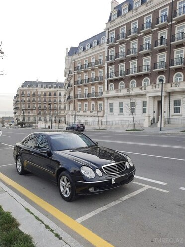 Mercedes E 270 2002, 325,800 km - 2.7 л - Bakı