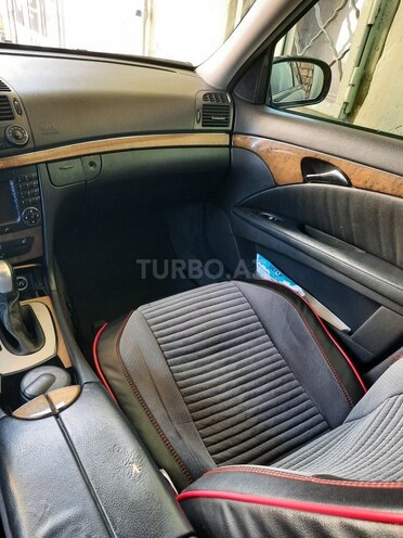 Mercedes E 270 2002, 325,800 km - 2.7 л - Bakı