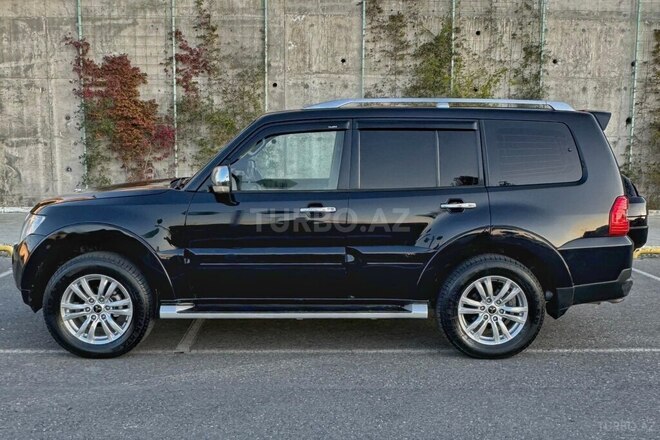 Mitsubishi Pajero 2007, 273,000 km - 3.0 l - Bakı