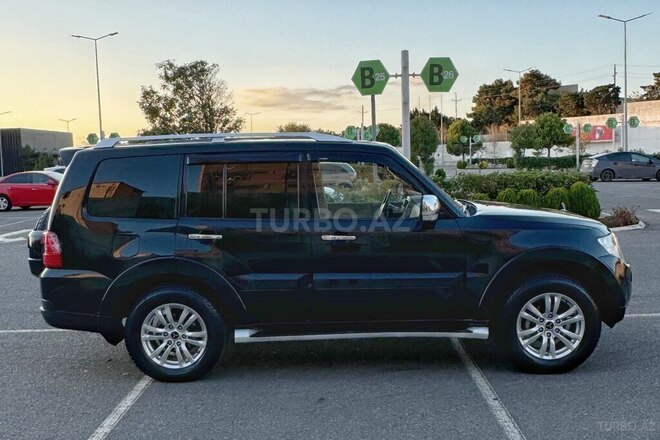 Mitsubishi Pajero 2007, 273,000 km - 3.0 l - Bakı