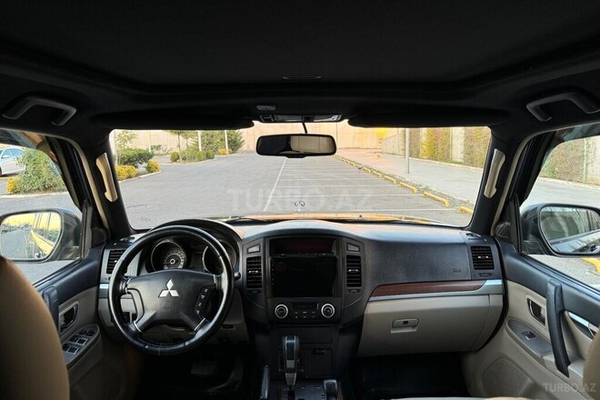 Mitsubishi Pajero 2007, 273,000 km - 3.0 l - Bakı