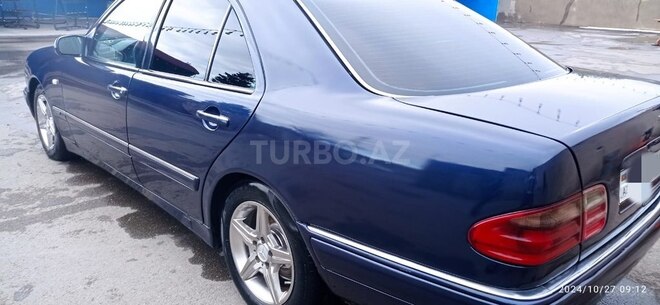Mercedes E 240 1999, 380,000 km - 2.4 l - Sumqayıt