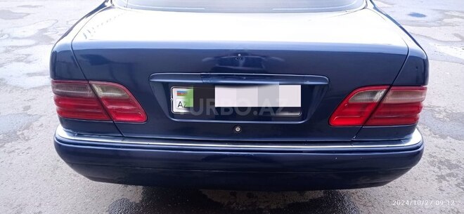 Mercedes E 240 1999, 380,000 km - 2.4 l - Sumqayıt