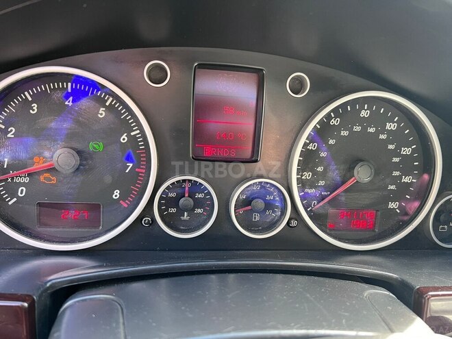 Volkswagen Touareg 2004, 341,179 km - 3.2 l - Qax