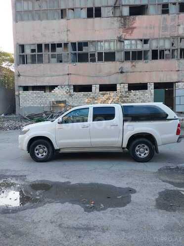 Toyota Hilux 2013, 285,000 km - 2.5 l - Bakı
