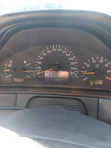 Mercedes E 240 2001, 335,000 km - 2.4 л - Bərdə