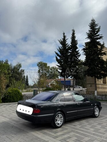 Mercedes E 230 1997, 471,000 km - 2.3 l - Sabirabad