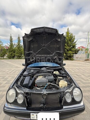 Mercedes E 230 1997, 471,000 km - 2.3 l - Sabirabad