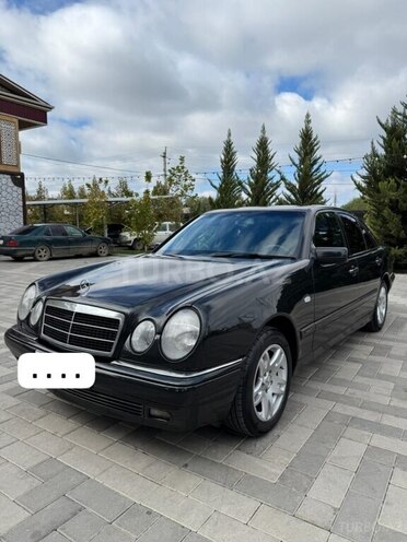 Mercedes E 230 1997, 471,000 km - 2.3 l - Sabirabad