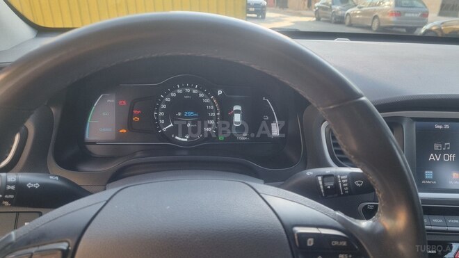 Hyundai IONIQ 2017, 184,070 km - 1.6 л - Bakı
