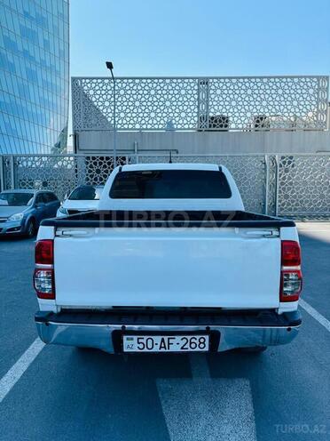 Toyota Hilux 2013, 285,000 km - 2.5 l - Bakı