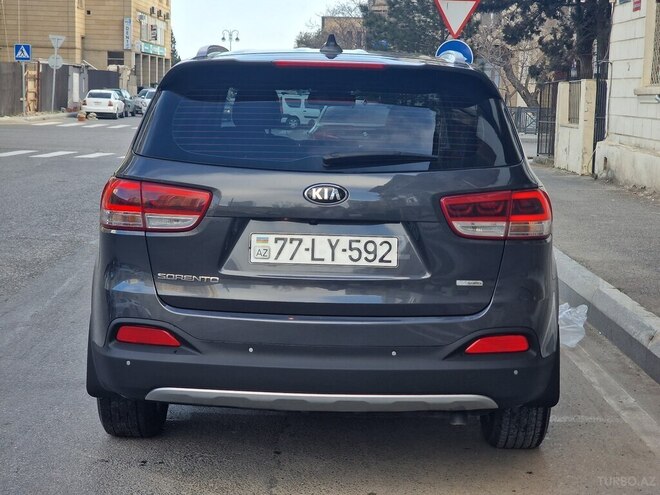 Kia Sorento-4