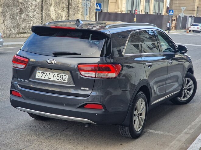 Kia Sorento-2
