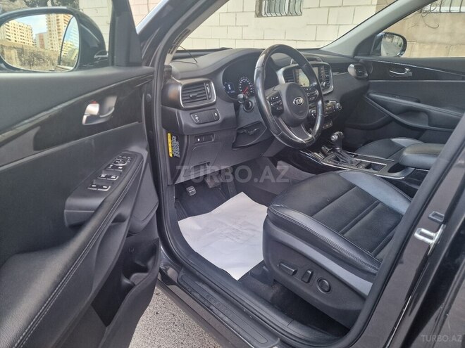 Kia Sorento-11
