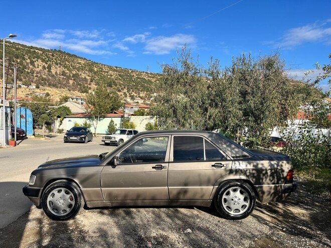 Mercedes 190 1993, 300,000 km - 1.8 л - Bakı