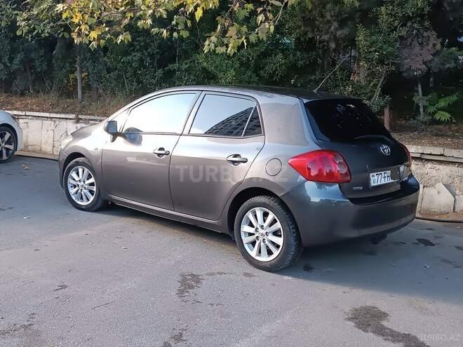 Toyota Auris 2009, 254,000 km - 1.4 l - Bakı
