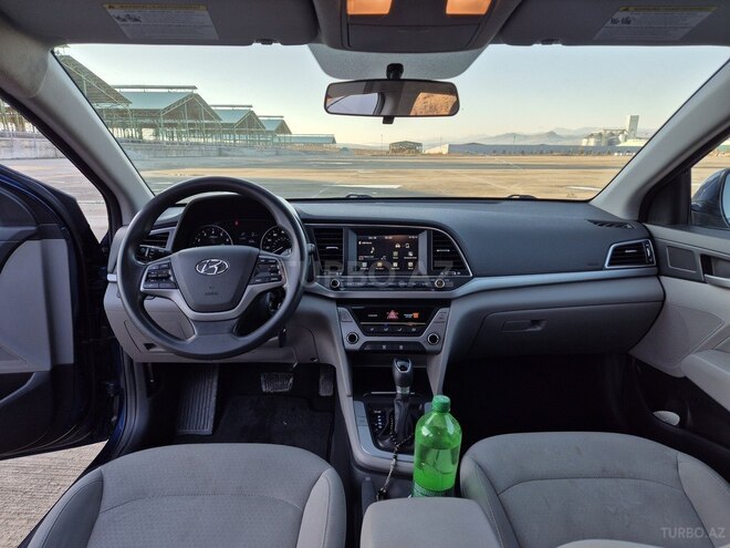 Hyundai Elantra 2017, 174,657 km - 2.0 l - Bakı