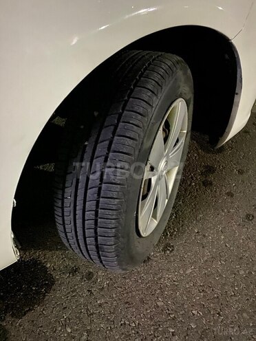 Nissan Sunny 2014, 700,000 km - 1.5 l - Bakı