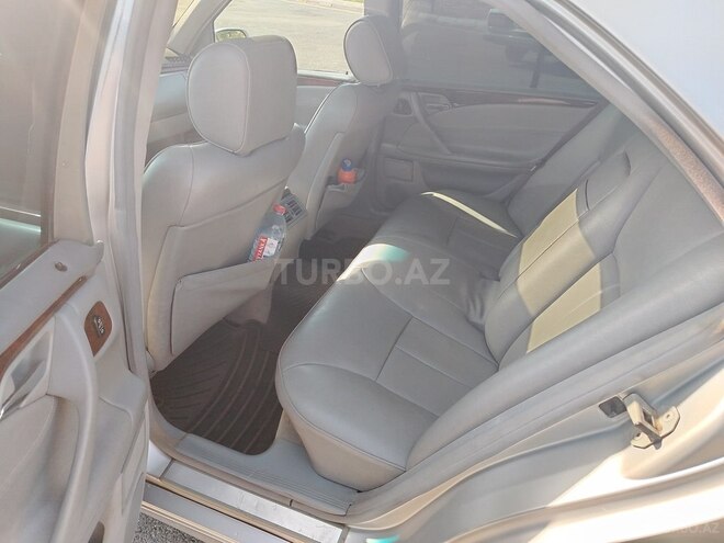 Mercedes E 240 2000, 390,000 km - 2.4 l - Qax