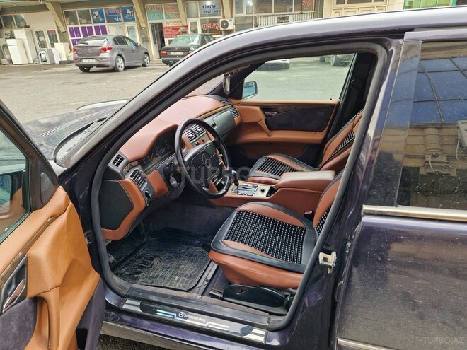 Mercedes E 230 1995, 348,000 km - 2.3 l - Bakı
