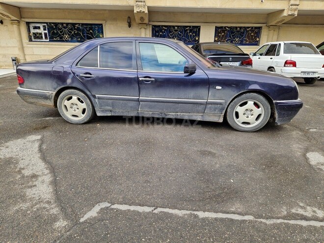 Mercedes E 230 1995, 348,000 km - 2.3 l - Bakı