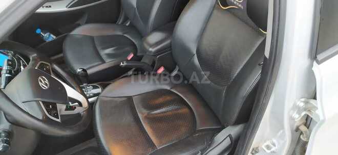 Hyundai Accent 2013, 280,000 km - 1.6 l - Mingəçevir