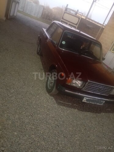 LADA (VAZ) 2107 2005, 98,300 km - 1.6 л - Salyan