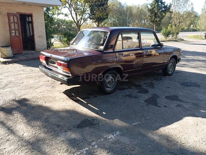 LADA (VAZ) 2107 2005, 98,300 km - 1.6 л - Salyan