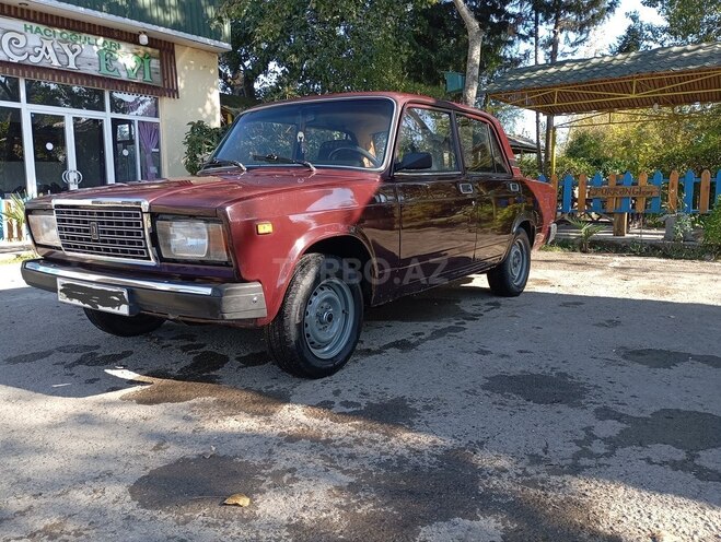 LADA (VAZ) 2107 2005, 98,300 km - 1.6 л - Salyan
