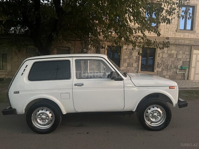 LADA (VAZ) Niva 1996, 122,299 km - 1.7 l - Qazax